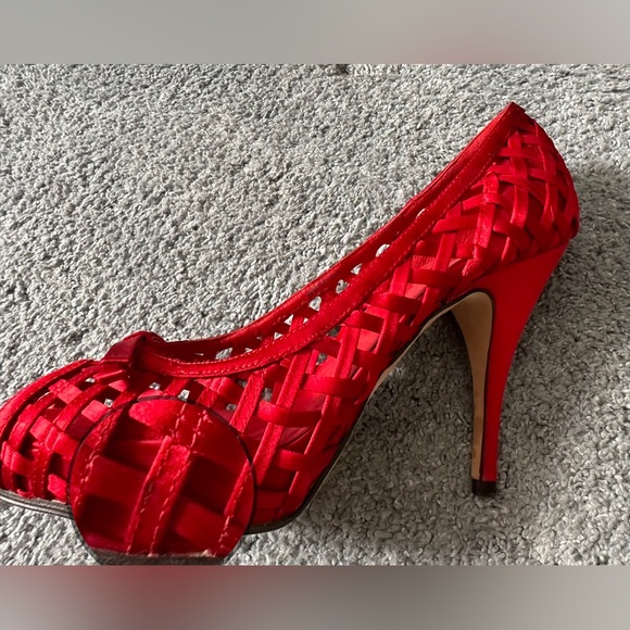 Aldo ruby red peep toe heels - Picture 3 of 7